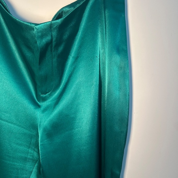 Alice & Olivia suit/pant set size 10- Green velvet - Picture 6 of 11